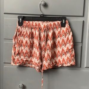 Patterned flowy shorts!